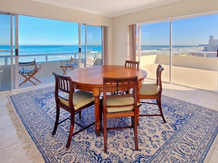 5 Bedroom Property for Sale in Bloubergstrand Western Cape